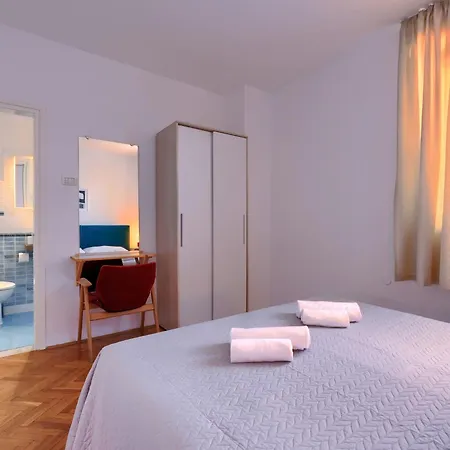 Nika-7 By Interhome * Umag