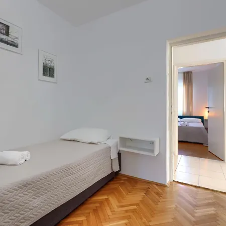 Nika-7 By Interhome * Umag