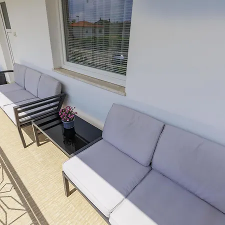 Apartment Nika-7 By Interhome