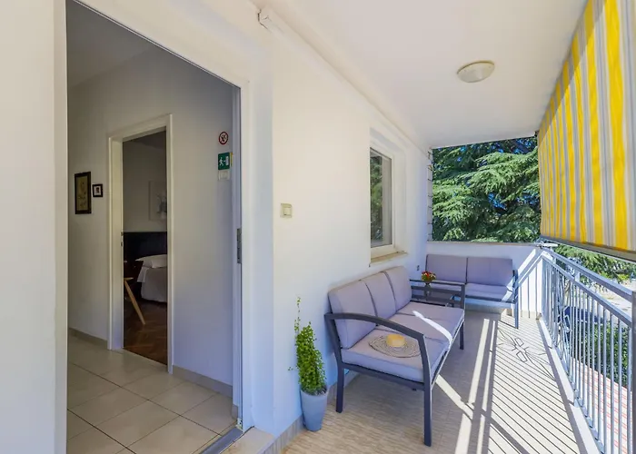 Appartement Nika-7 By Interhome Umag