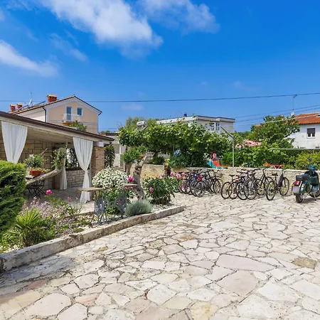 Nika-7 By Interhome * Umag